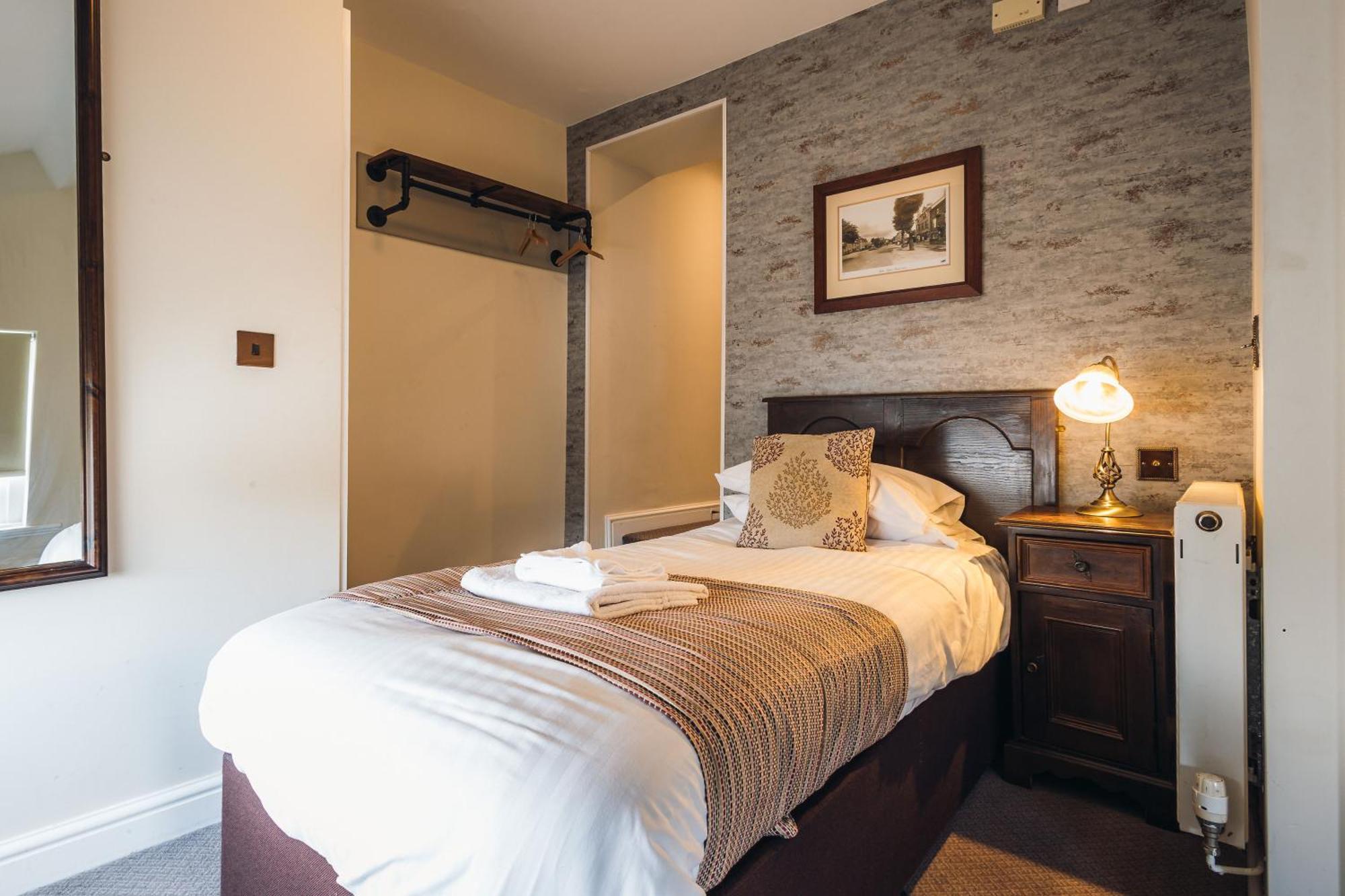 White Lion Royal Hotel Bala Extérieur photo